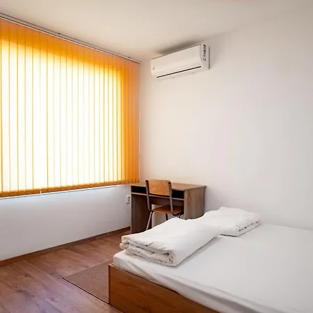 Galina Cozy With Free Parking Apartment *
